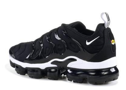 NIKE AIR VAPORMAX PLUS "OVERBRANDING"