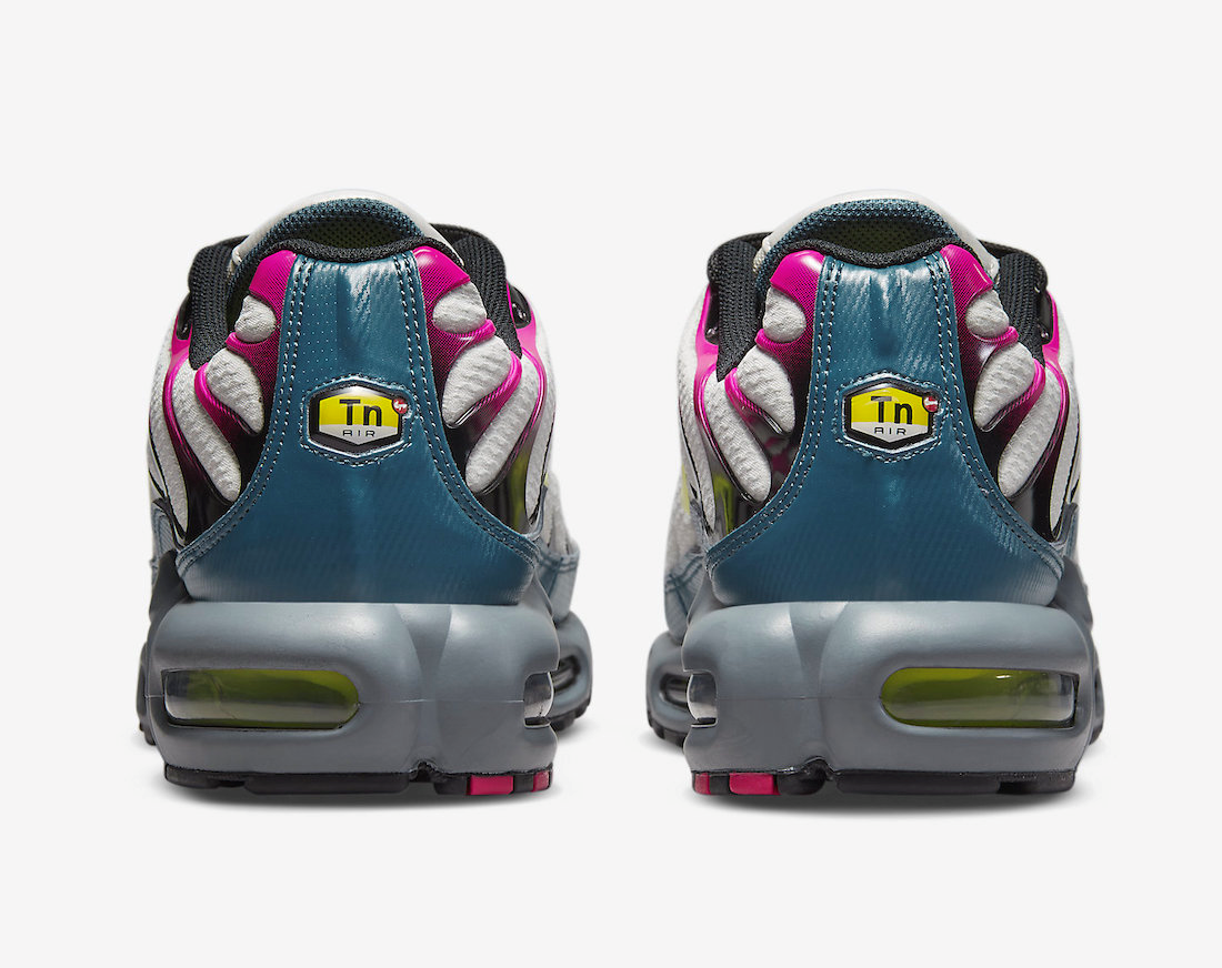 NIKE AIR MAX PLUS TN SE