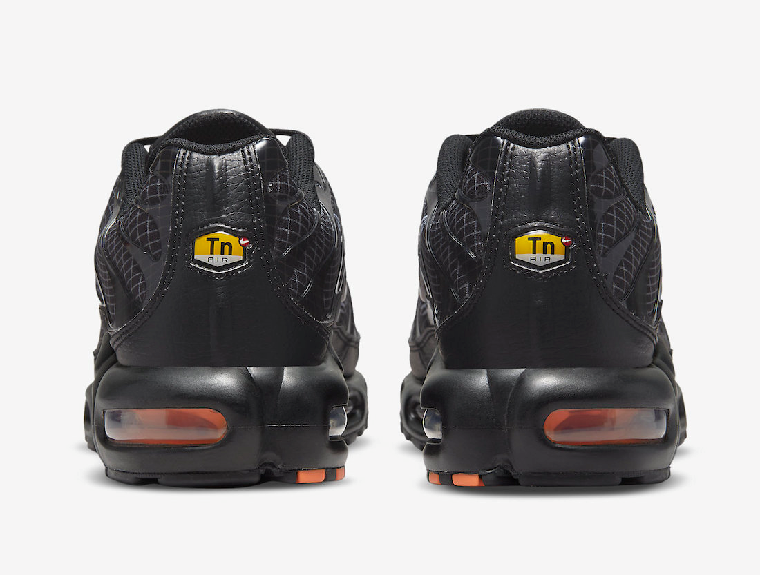 NIKE AIR MAX PLUS TN SE