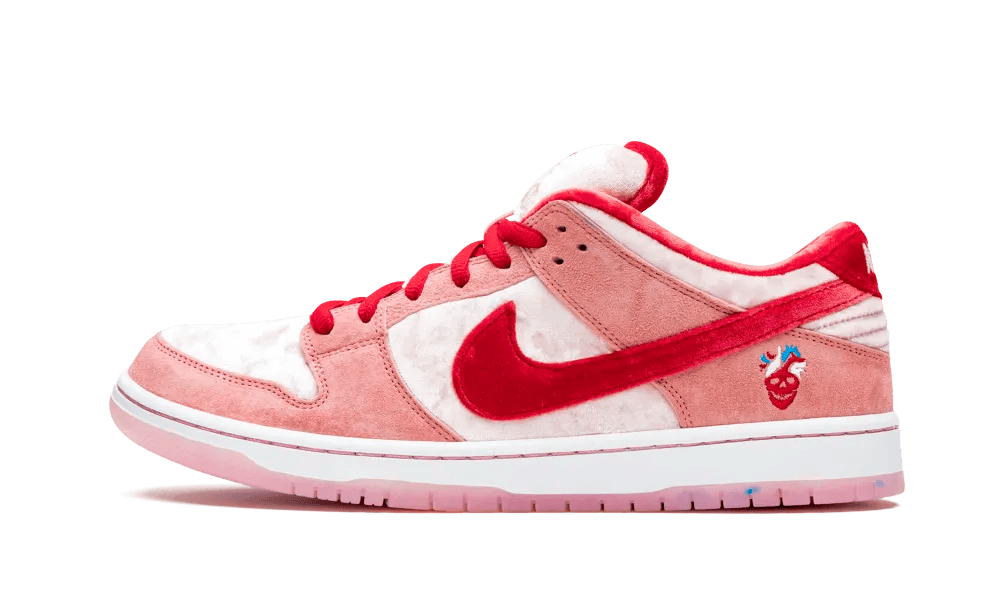 Nike SB Dunk Low StrangeLove Skateboards