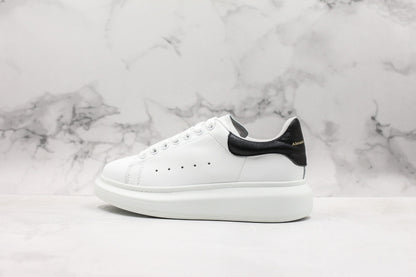 ALEXANDER MCQUEEN OVERSIZED SNEAKER