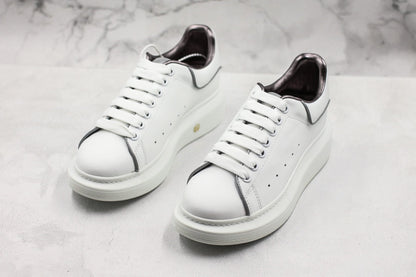 ALEXANDER MCQUEEN OVERSIZED SNEAKER