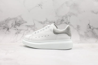 ALEXANDER MCQUEEN OVERSIZED SNEAKER