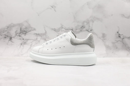 ALEXANDER MCQUEEN OVERSIZED SNEAKER