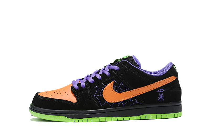 Nike SB Dunk Low “Night of Mischief”