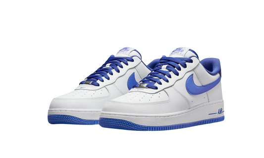 NIKE AIR FORCE 1 LOW