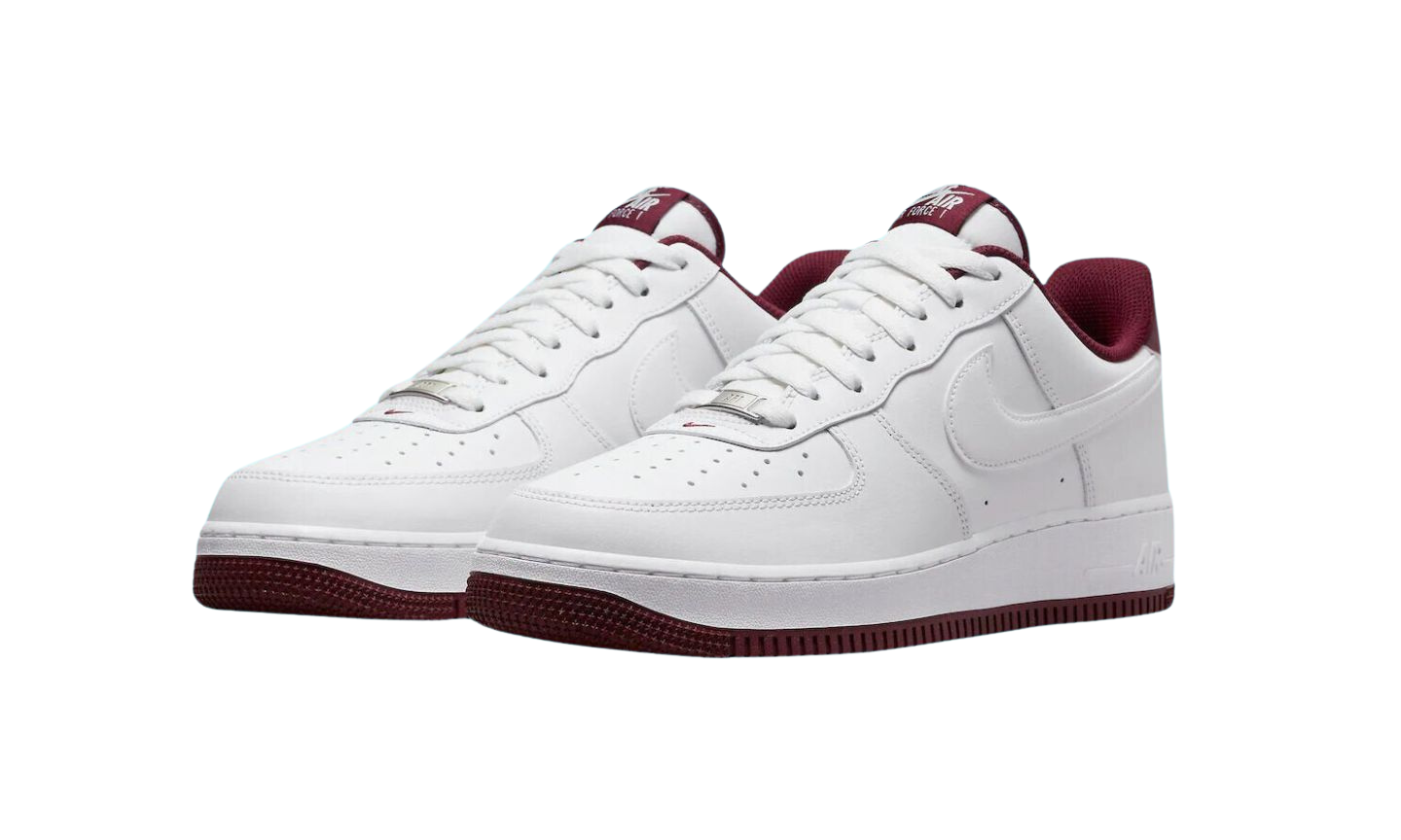 NIKE AIR FORCE 1 LOW