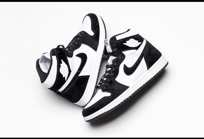 NIKE AIR JORDAN 1 RETRO HIGH OG "PANDA"