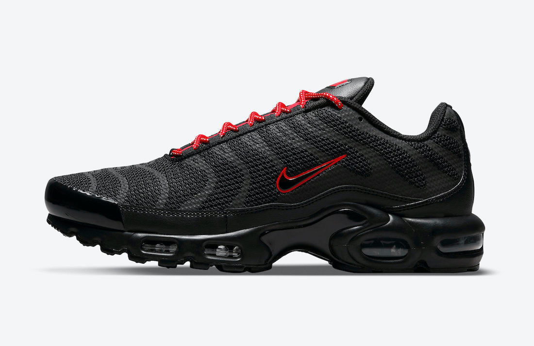 Nike Air Max Plus “Black Reflective”