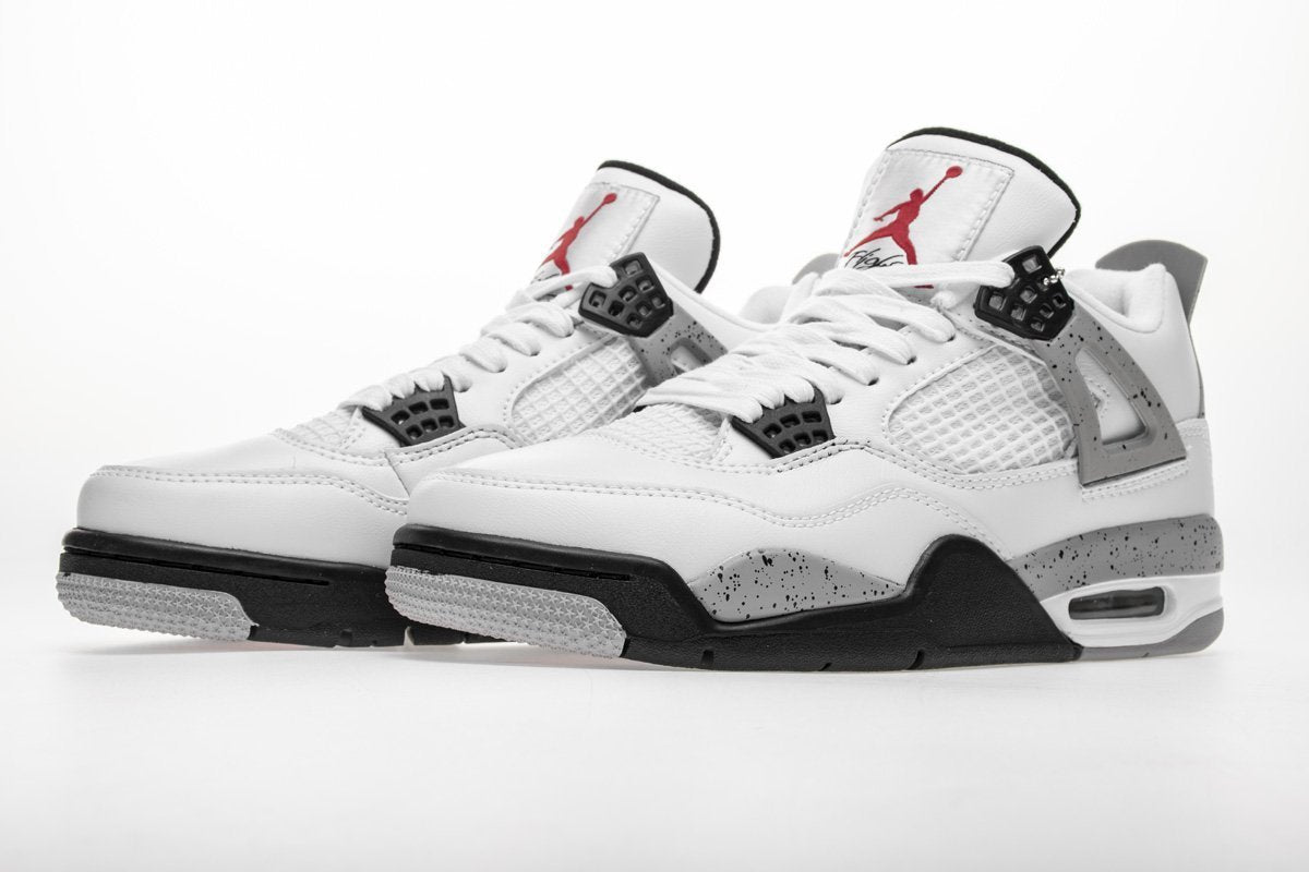 NIKE AIR JORDAN 4